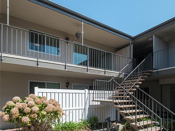 2nd image of 2940 W Carson St Unit 213