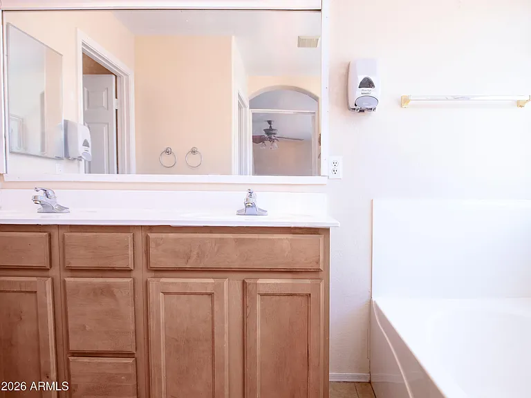 7316 W Cordes Rd — Photo 11