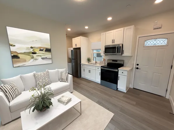 6830 Amherst St #2, San Diego, CA 92115