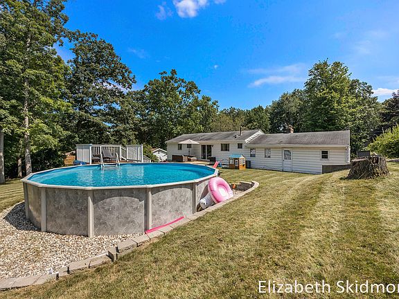 4th image of 311 Bingham Ct NW