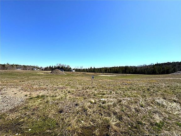 3rd image of 25 Hillside Ests #14
