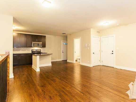 2nd image of 5058 N Winchester Ave #3N