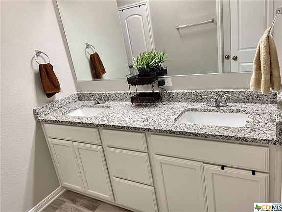 5th image of 4081 Aransas Dr