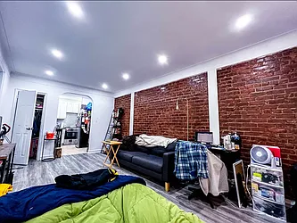 Rented by Gravity Real Estate Advisors