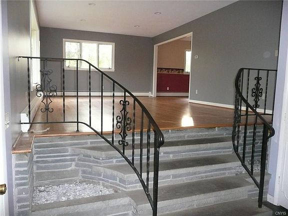 2nd image of 16 Chrisler St