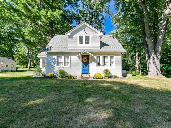1060 Ogden Parma Town Line Rd, Spencerport, NY 14559