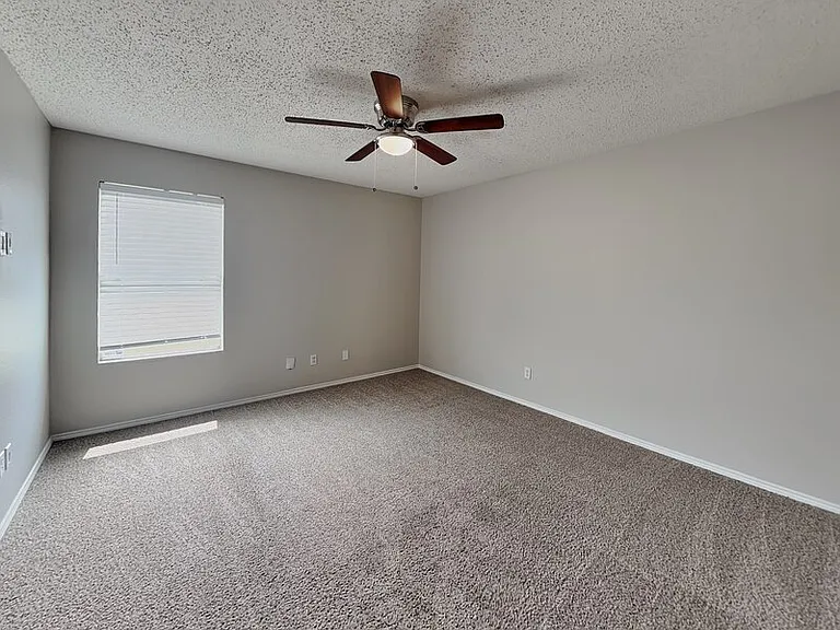 5709 Addington Dr — Photo 9