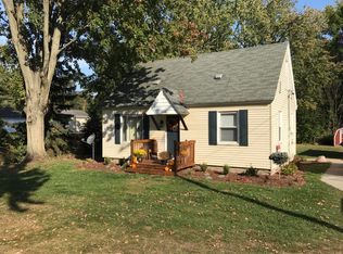 1535 Bauer Rd, Jenison, MI 49428