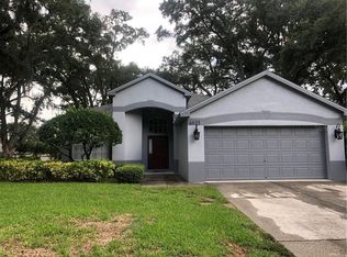 4635 Whispering Park Ln, Tampa, FL 33614