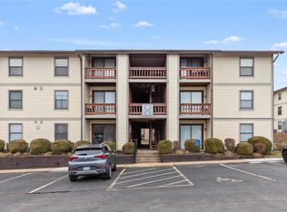 1454 Summergate Pkwy #D, Saint Charles, MO 63303
