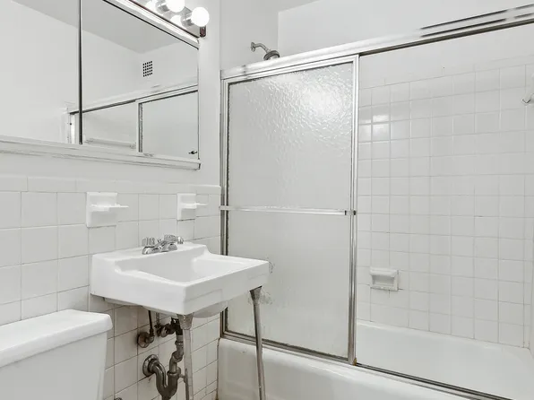 16 West 16th Street 10FS image 6 of 6
