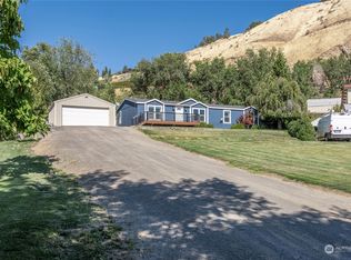 3437 Casandra Dr, Wenatchee, WA 98801