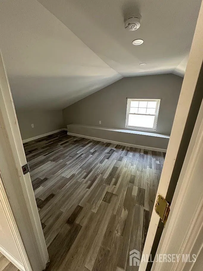 3 bed, 2.0 bath, $3,000 — Photo 1