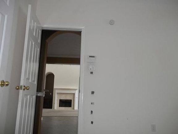 4th image of 11301 Windy Creek Dr
