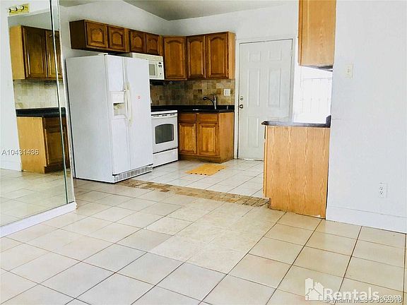 5th image of 15560 NW 26th Ave