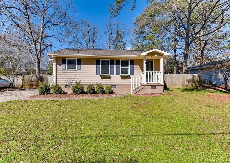 1st image of 1019 Manor Dr SE