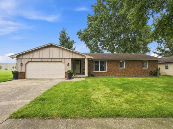 1208 N Martin St, Effingham, IL 62401