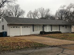 8107 Normal Dr, Saint Louis, MO 63123