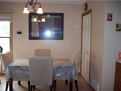 5th image of 30 Heritage Ln #515