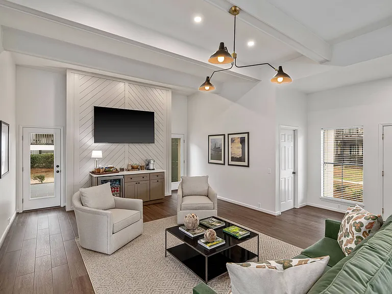 The Oakley at Hillcrest — Photo 13