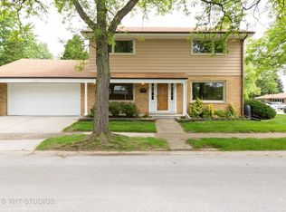 18758 Carson Dr, Homewood, IL 60430