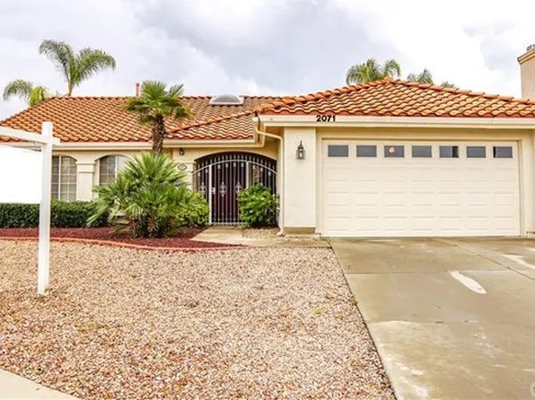 2071 Rosemary Ct, Hemet, CA 92545