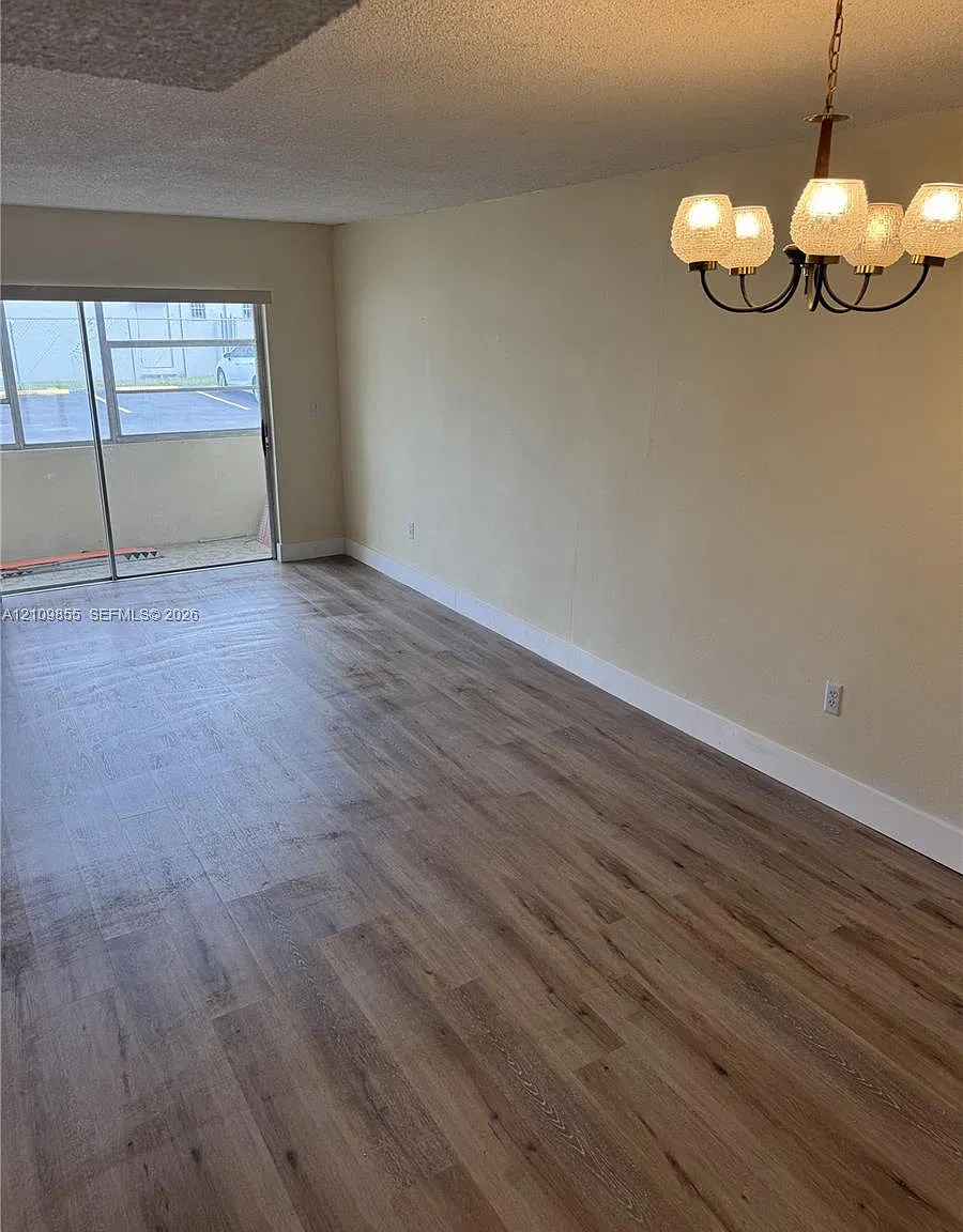 Bellavista Gardens Condo — Photo 2