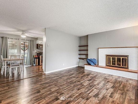 5th image of 204 Ventura Dr