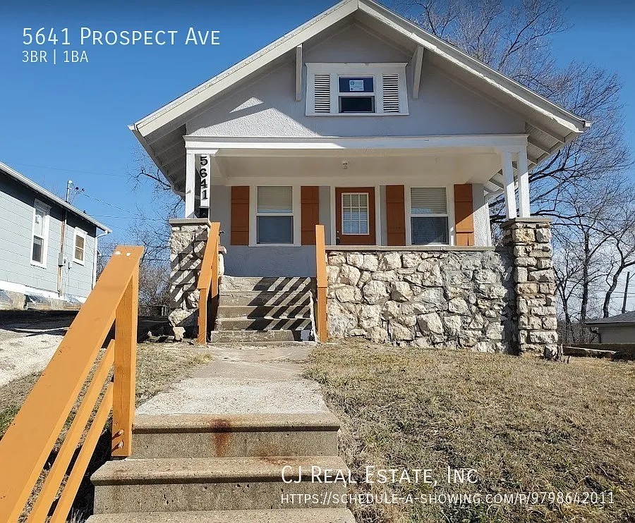 3 bed, 1075 sqft, $1,195 — Photo 2