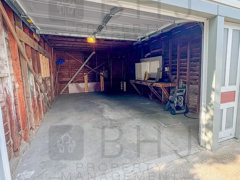 432 W Brundage St — Photo 9