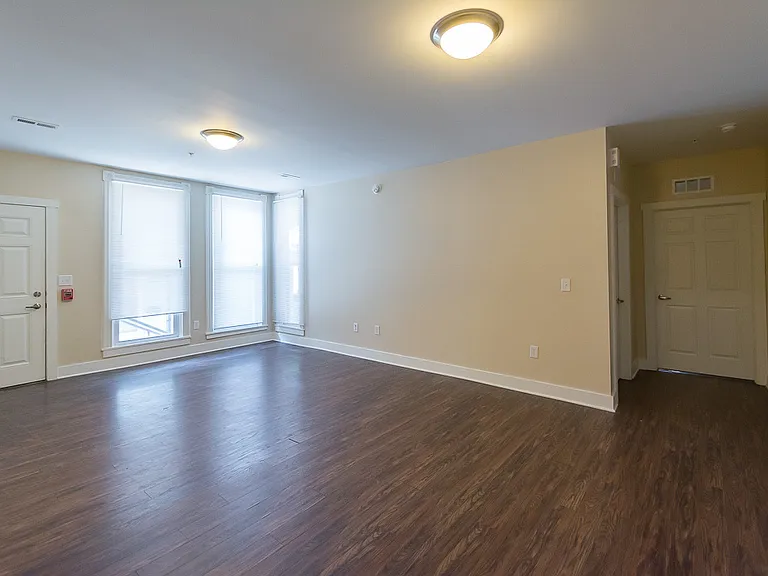 632 N College Ave — Photo 26