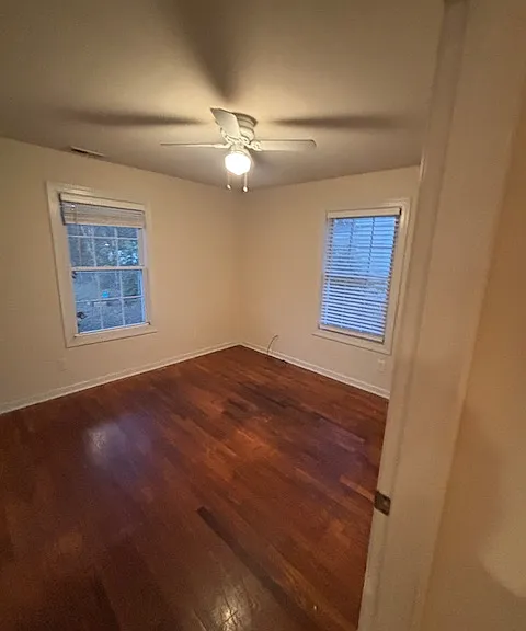 401 McCullough Ave NE — Photo 7