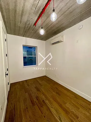 Rented by Yaffa Realty LLC | media 27