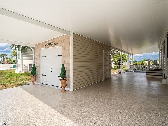 4th image of 237 Palmer Blvd