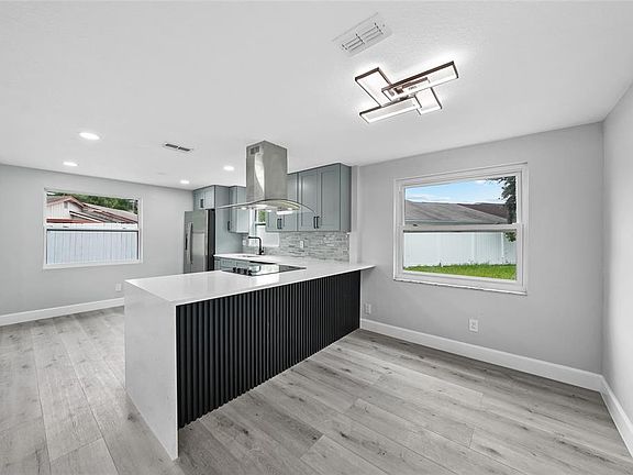 4th image of 7901 TIMBERLANE WEST DRIVE