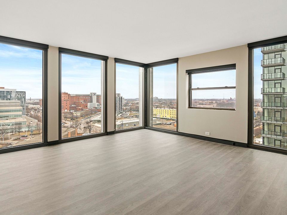 1st image of 1922 W Ogden Ave #3/2