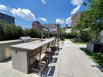 Rented by AAA Young Shuen Realty Inc.