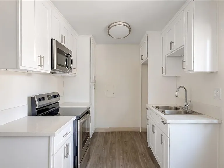 MAGNOLIA WEST APARTMENTS- RIVERSIDE, CA — Photo 87