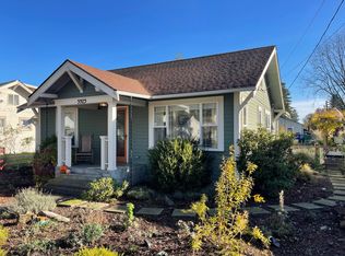 5925 Oakes Ave, Everett, WA 98203