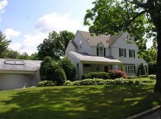 165 Tavistock Ln, Haddonfield, NJ 08033