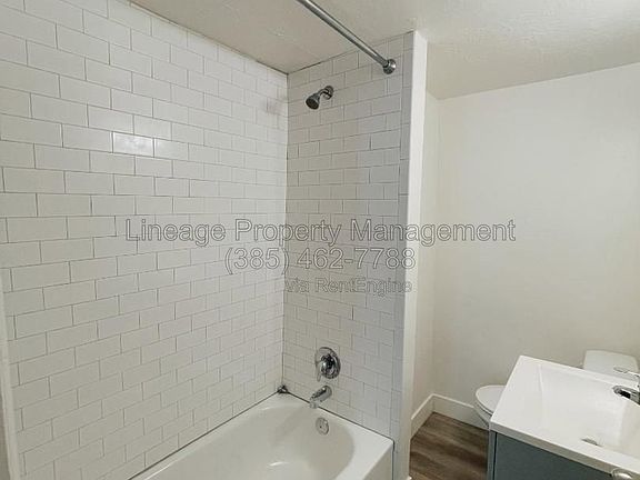 4th image of 753 E Scott Ave