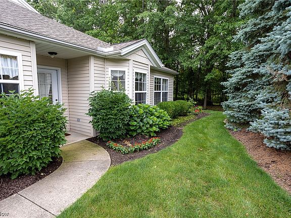 2nd image of 778 Lakeside Dr