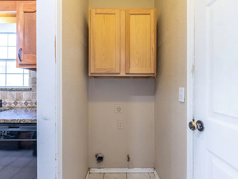 2412 W Natchez St — Photo 19