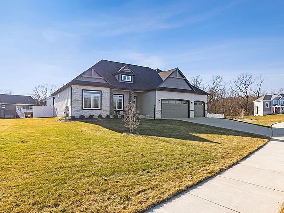 3rd image of 54647 Pierre Trails Dr