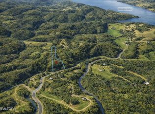 6 Upper Rinehart Rd, Dandridge, TN 37725