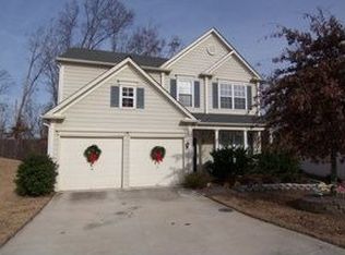 152 Wallnut Hall Cir, Woodstock, GA 30189