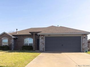 1172 E 148th St S, Glenpool, OK 74033