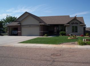 1701 Summerwood Ct, Garden City, KS 67846