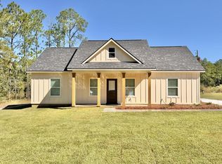 103 Pine Point Cir, Sylvester, GA 31791