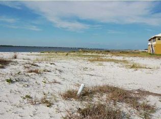 10B Bermuda Dr, Navarre, FL 32566